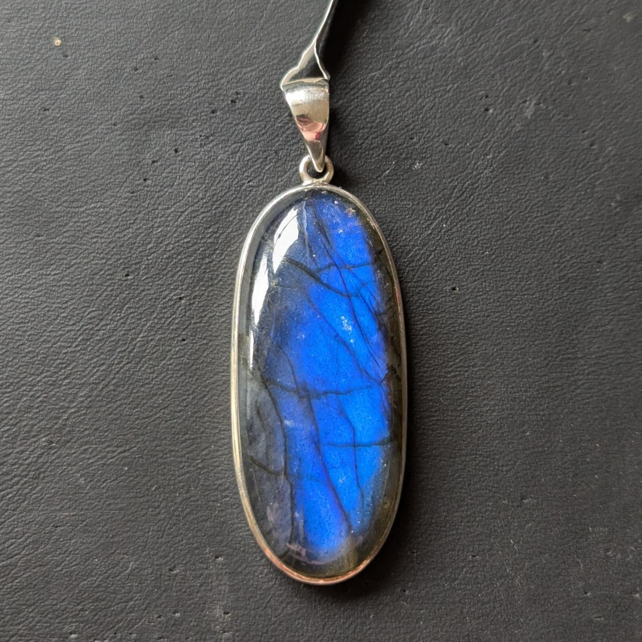 Silver Labradorite Pendant