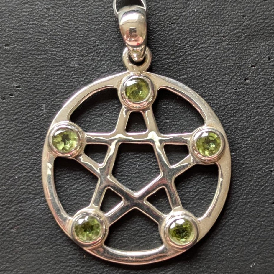 Silver Pentacle Pendant - Peridot